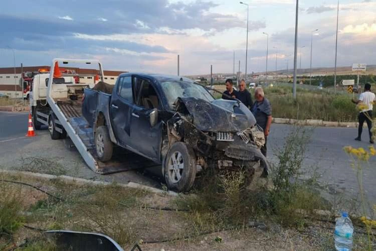 Kayseri-Malatya karayolunda işçi servisi kazası haberinin görseli