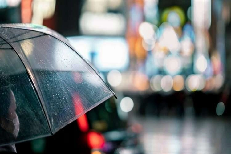 Japonya'da durmayan yağışlar sonrası tahliye çağrısı haberinin görseli