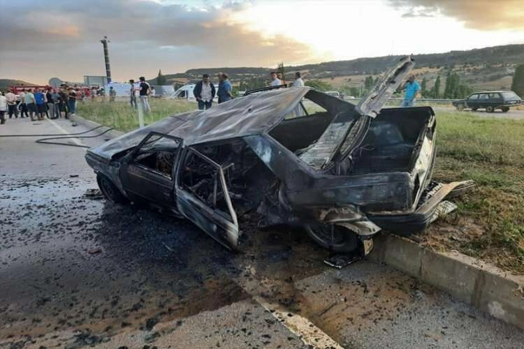 Kütahya'da feci kaza: 6 kişi yaralandı haberinin görseli