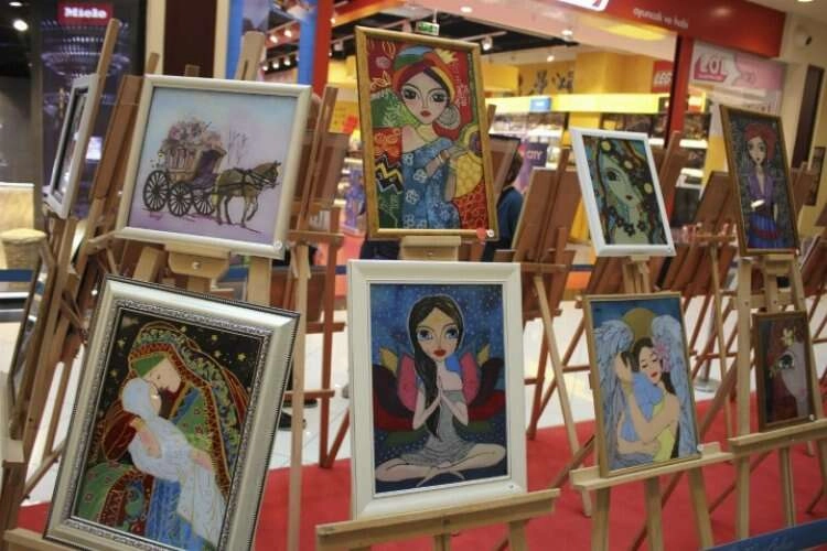 Karşıyaka'nın kursları toplumsal hayata dahil ediyor haberinin görseli