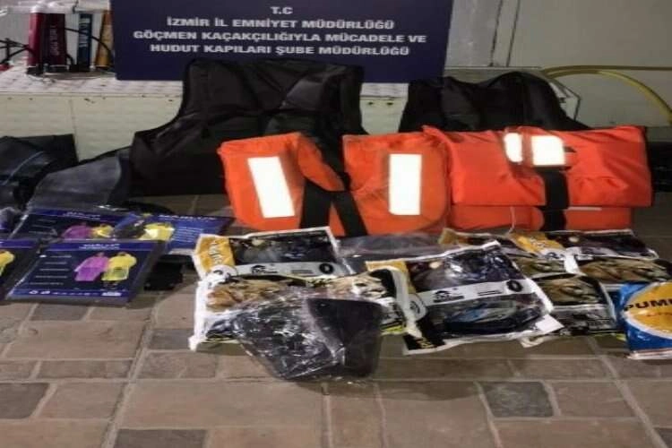 İzmir'de düzensiz göçmen avı: Polisten kaçamadılar haberinin görseli