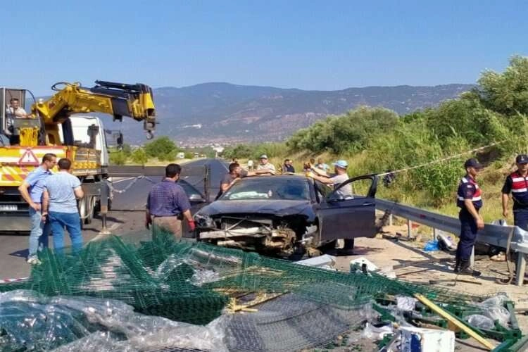 Aydın'daki kazada ölenlerin kimlikleri belli oldu haberinin görseli