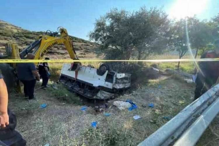 Isparta'da işçi midibüsü kaza yaptı haberinin görseli