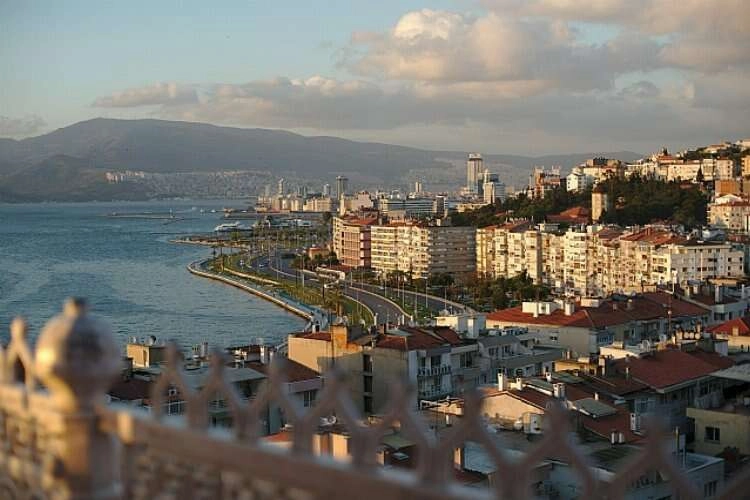 İzmir'de bugün hava nasıl olacak? 11.07.2023 haberinin görseli