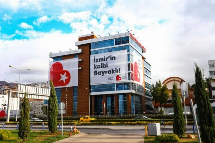 Bayraklı Belediyesi'nden eğitime destek haberinin görseli
