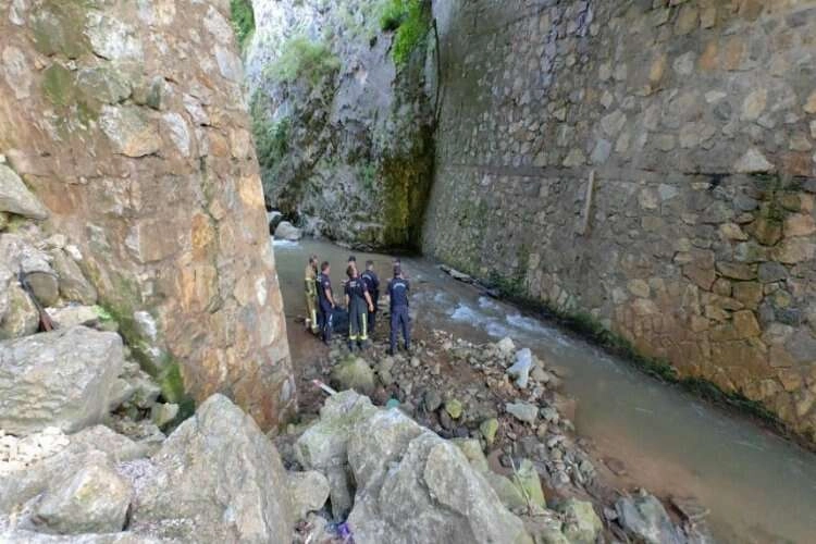 Dere yatağında kadın cesedi bulundu haberinin görseli