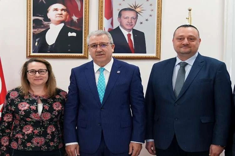 EÜ ve İzmir Kâtip Çelebi Üniversitesi'nden ortak proje haberinin görseli