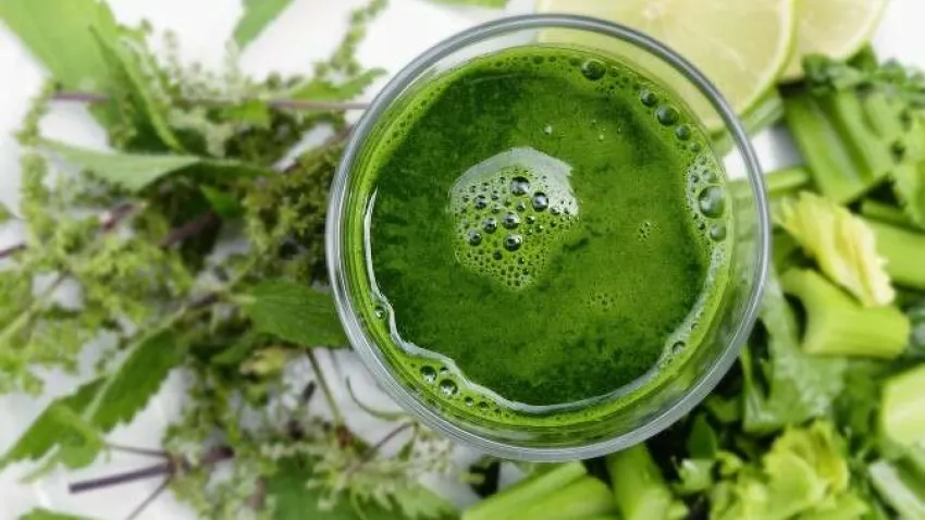 YEŞİL DETOKS SMOOTHİE