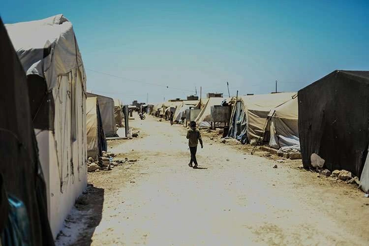 İdlib'de sıcak hava endişesi: Çocuklar hasta olabilir haberinin görseli