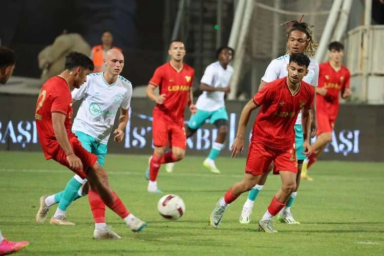 Göztepe dostluk maçında Southampton'la 1-1 berabere kaldı haberinin görseli