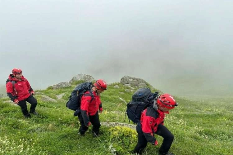 Çiçekli Yaylası'nda siste kaybolan 5 kişi kurtarıldı haberinin görseli