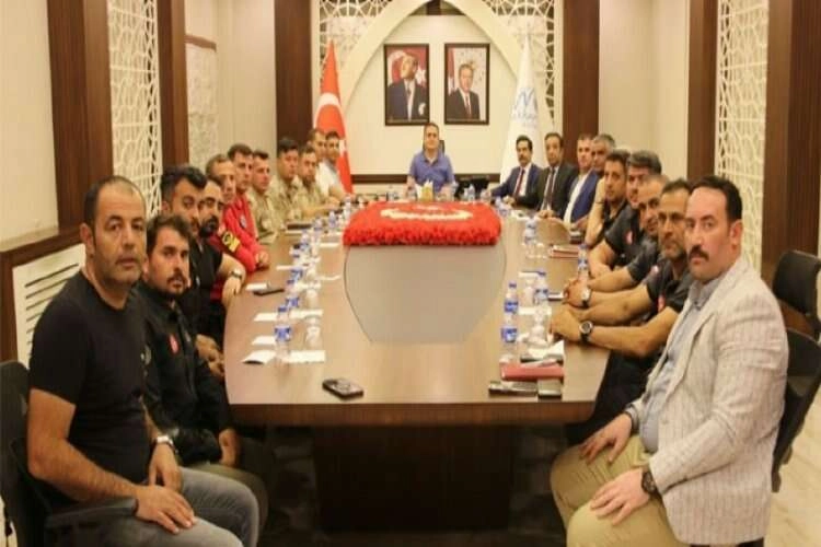 Cilo Buzulları'nda kaybolanları arama çalışmaları başladı haberinin görseli