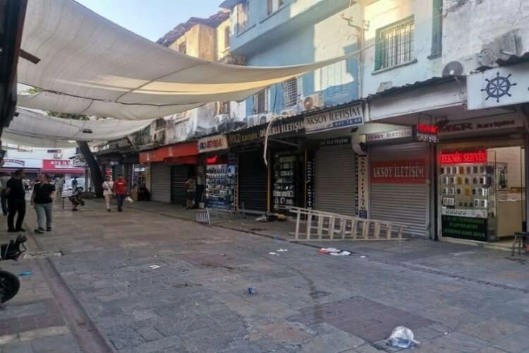 Klima montajı yaparken akıma kapıldı haberinin görseli