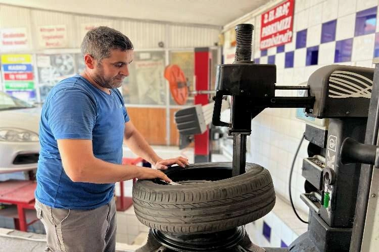 Aşırı sıcaklar araç lastikleri için tehlike oluşturuyor haberinin görseli