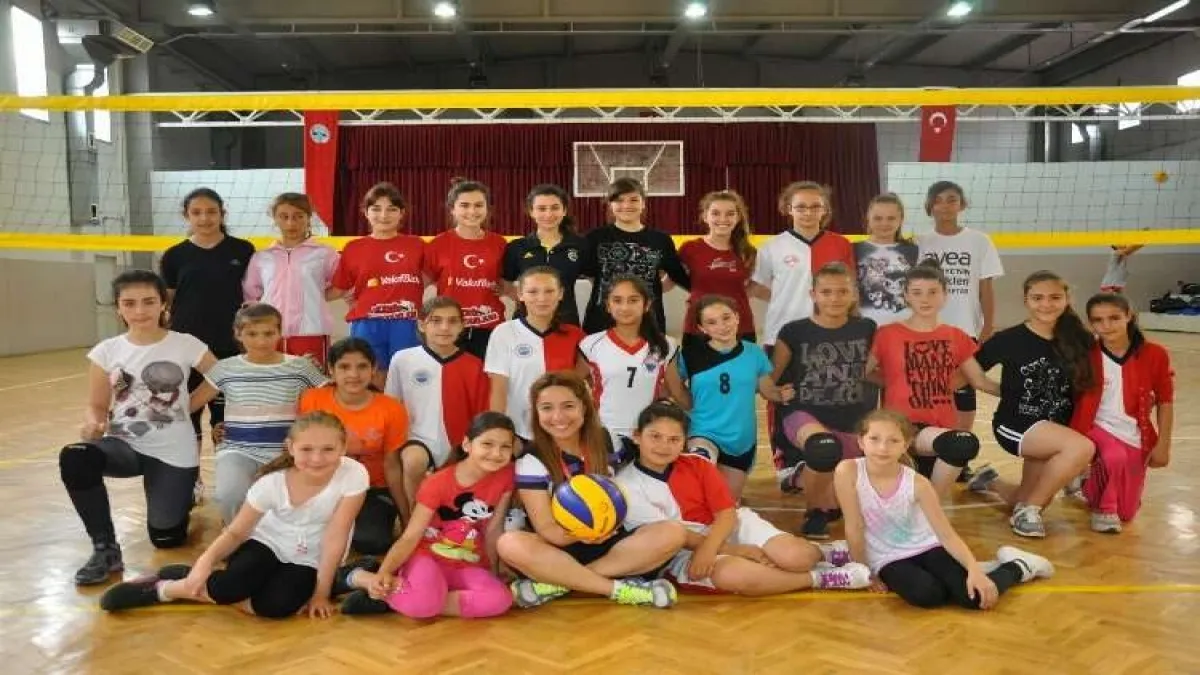 Menderes spor okullarına yoğun ilgi haberinin görseli