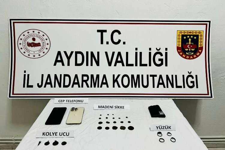 Tarihi eser kaçakçıları suçüstü yakalandı haberinin görseli