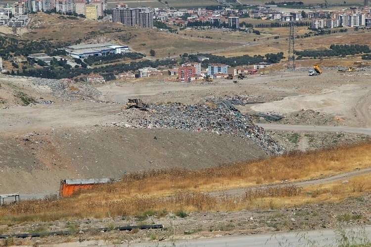 Kronik soruna yargı seti: Harmandalı çöplüğü kapatılıyor! haberinin görseli