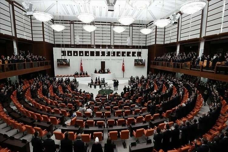 Başkan Kurtulmuş'tan Meclis'e toplantı çağrısı haberinin görseli