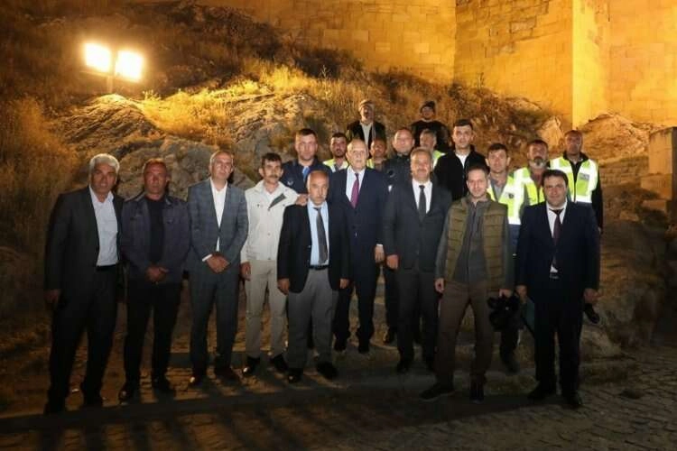 Tarihi atmosferde Şair Zihni Şiir Gecesi haberinin görseli