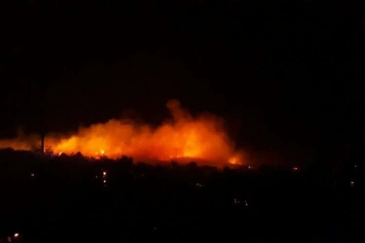 Urla’da gece çıkan makilik alan yangını kontrol altında haberinin görseli