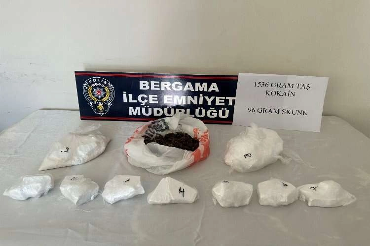 Zehir tacirlerinden şaşırtan saklama yöntemi haberinin görseli