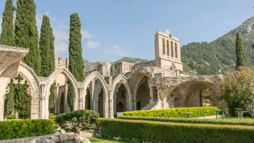 Bellapais Manastırı-ilkses