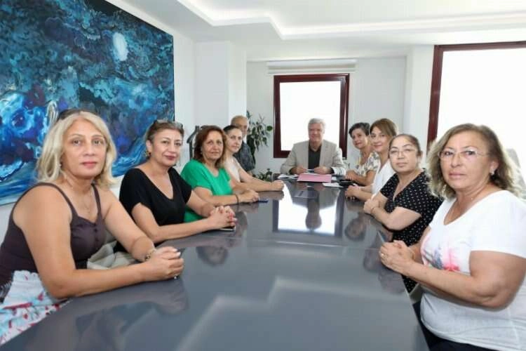 Narlıdere'de imzalar kadın-erkek eşitliği için atıldı haberinin görseli