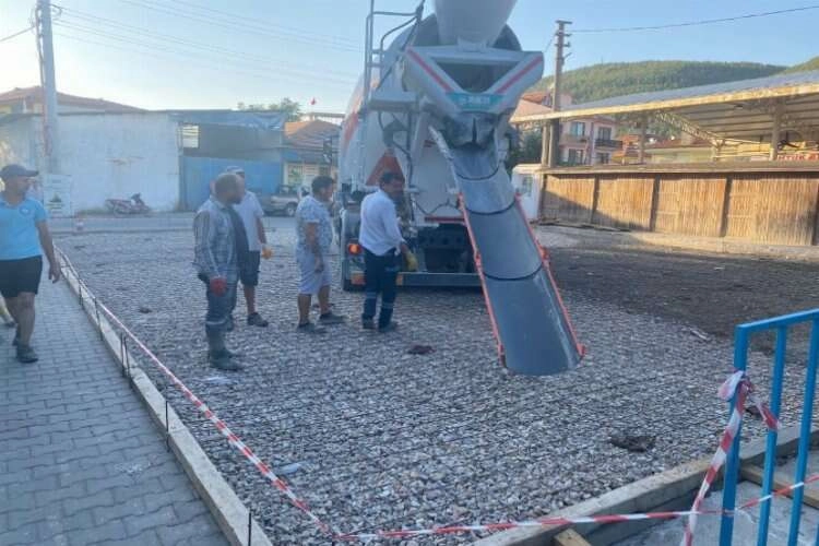 Yangından etkilenen iş yeri için çalışmalar başladı haberinin görseli