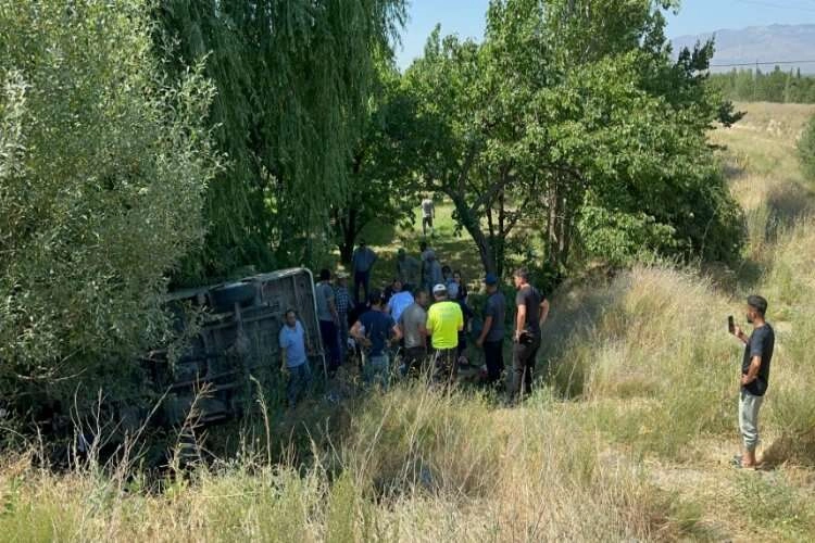 Afyonkarahisar'da feci kaza! Ölü ve yaralılar var