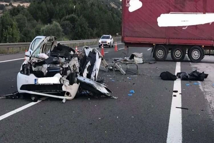 Ankara-İstanbul otobanında kaza haberinin görseli