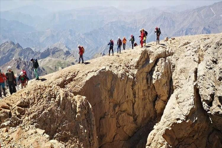 Uludurok zirve tırmanışı tamamlandı haberinin görseli