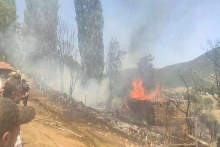 Muğla'da ev yandı, 90 bin TL kül oldu haberinin görseli