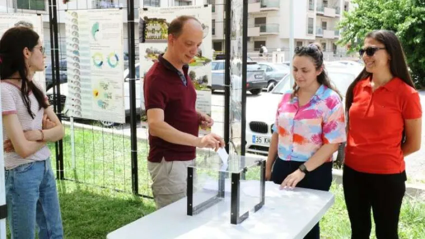 Belediye Başkanı Dr. Cemil Tugay “Kendi bildiğimizi değil, kentlinin istediğini yapmak için çalışıyor; Karşıyaka’mızı halkımızla el ele yönetiyoruz” dedi