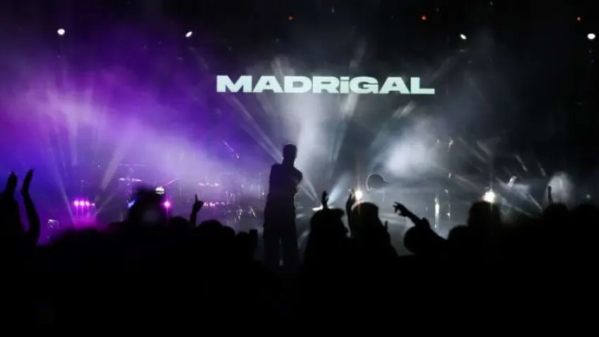 Festivalin ilk akşamı pop müzik sanatçısı Irmak Arıcı ve alternatif rock grubu Madrigal sahne alırken ikinci gün alternatif rock grubu Zakkum hayranlarıyla buluştu. İki gün gerçekleşen konserlerde Çandarlı Orhan Hassoy Stadyumu’nu dolduran  vatandaşlar şarkılara eşlik ederek unutulmaz anlar yaşadılar.