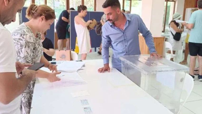 Cumhuriyet Halk Partisi (CHP) Foça İlçe Örgütü ilçenin tamamında delege seçimlerini tamamladı. Yeni ilçe yönetiminin belirleneceği kongrenin ise 20 Ağustos 2023 tarihinde yapılacağı açıklandı.