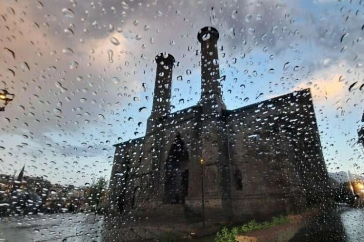 Meteoroloji'den sevindiren haber: Yağmur geliyor haberinin görseli