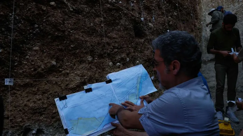 deprem_ilkses_kpaşaAA-20230725-31760306-31760297-IZMIR_KEMALPASA_FAYININ_DEPREM_POTANSIYELININ_TESPITI_ICIN_HENDEK_KAZILIYOR