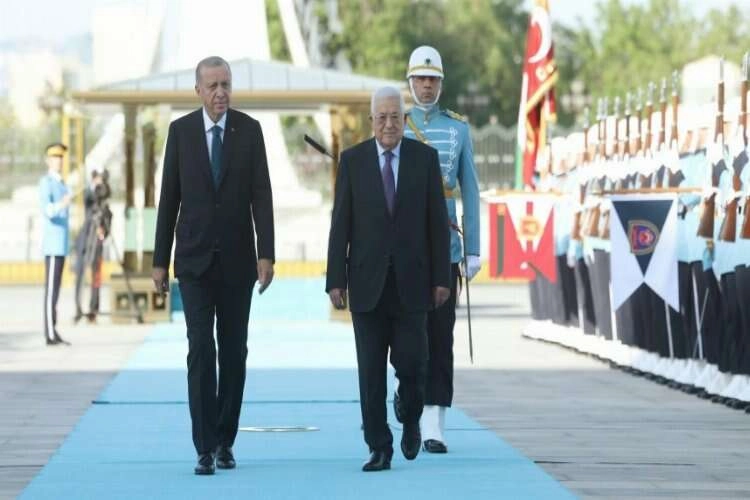 Cumhurbaşkanı Erdoğan'dan Mahmud Abbas’a karşılama haberinin görseli