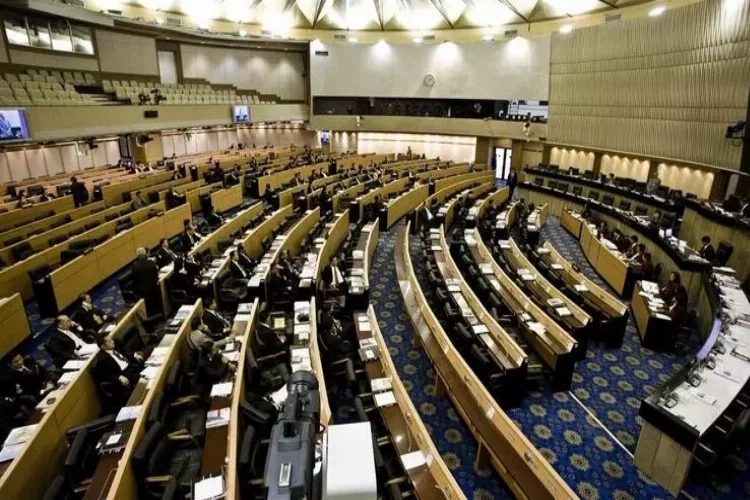 Tayland'da siyasi kriz: Başbakanlık seçimi ertelendi haberinin görseli