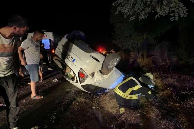 Kontrolden çıkan otomobil takla attı: 1 yaralı haberinin görseli