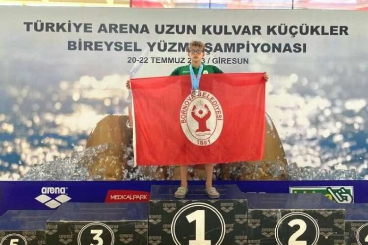 Bornova Belediyespor Kulübü'nü gururlandıran başarı haberinin görseli