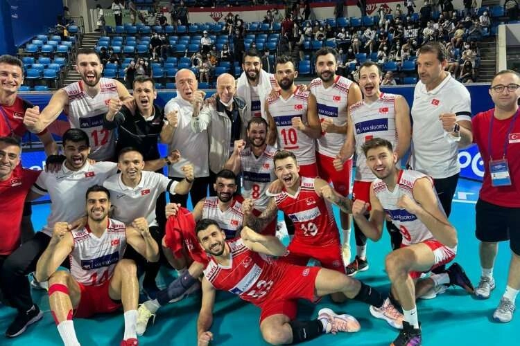 A Milli Erkek Voleybol Takımı yarı finalde haberinin görseli