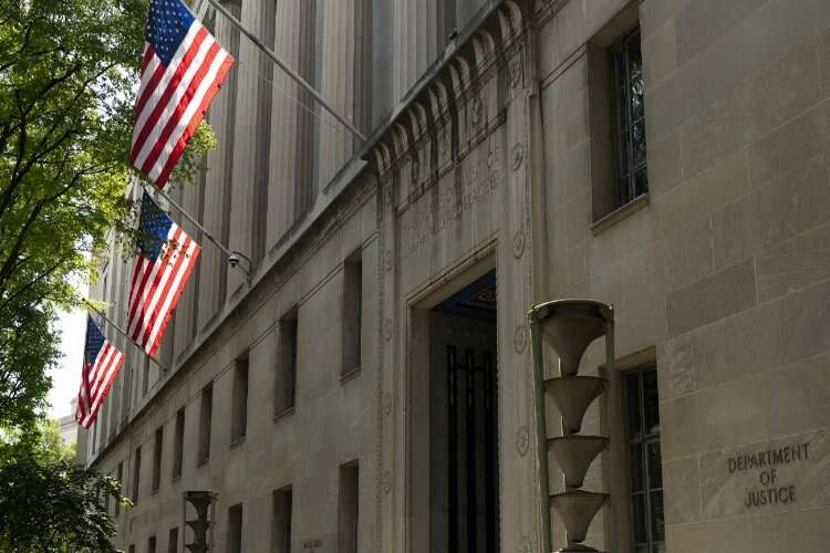 Trump, başkanlık kampanyalarını hükümlü olsa bile sürdürecek haberinin görseli