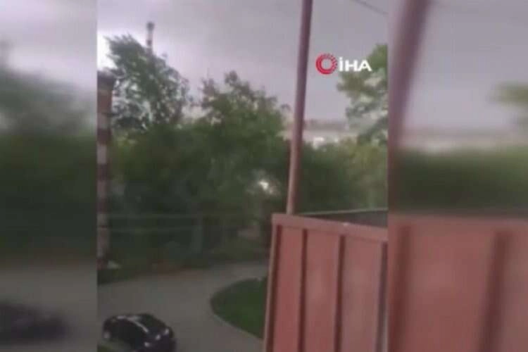 Rusya fırtınaya teslim oldu: Çok sayıda ölü var haberinin görseli