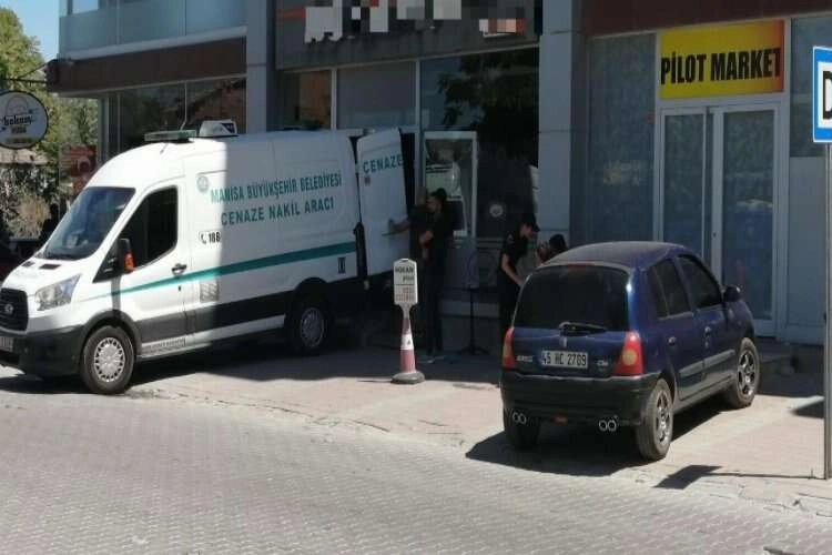 Manisa'da cinayet: İş arkadaşlarını vurdu