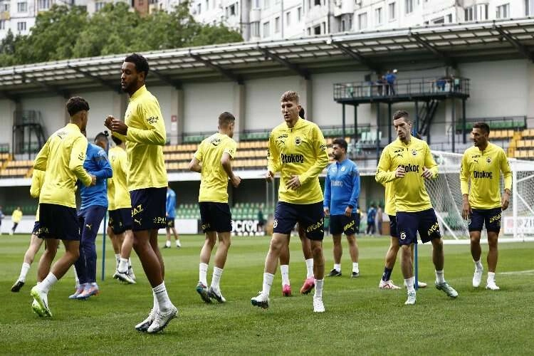 Fenerbahçe'de, Zimbru maçı hazırlıkları sona erdi haberinin görseli