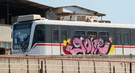 İzmir'de metro ve tramvay çalışanları grevde