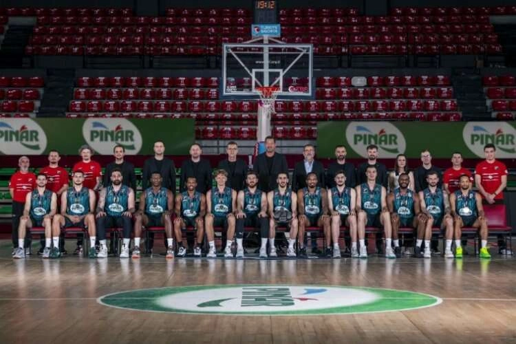 Karşıyaka, sadece 3 takviye gerçekleştirdi haberinin görseli