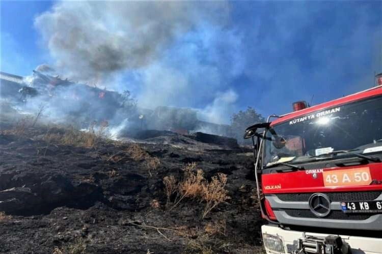 Kütahya'da ev yangını çıktı! haberinin görseli