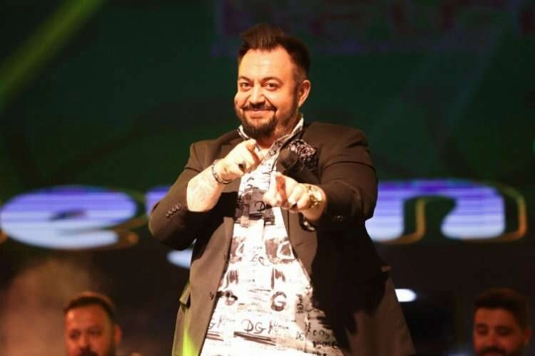 Hüseyin Kağıt konseri Uşak’ta büyük ilgi gördü haberinin görseli